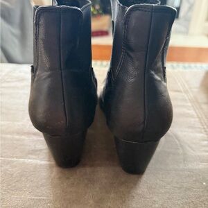 Coconuts by Matisse Black Ankle Booties